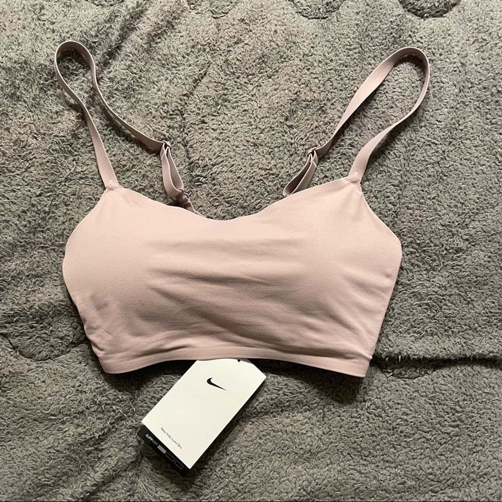 NWT Nike Sports Bra